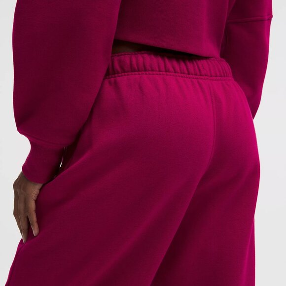 NWT Lululemon Scuba Mid-Rise Oversized Jogger Regular in Berry Rumble Medium - Picture 5 of 9